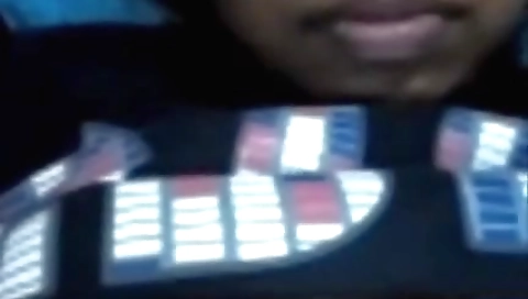 Today Exclusive- Sexy Lankan Girl Showing Her Boobs On Video Call 1