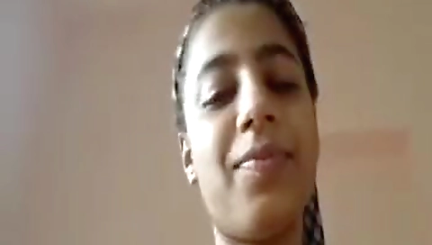 Exclusive- Sexy Look Desi Girl Showing Her Boobs And Wet Pussy