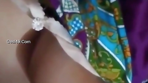 Today Exclusive- Sexy Look Desi Bhabhi Boob Capture By Hubby