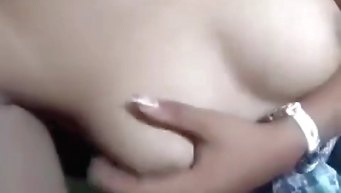 Cute Assamese Gf Showing Her Naked Pussy On Cam
