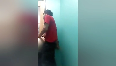 Desi Hot Aunty Fuked By Bangla Labour