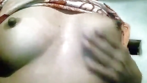 Today Exclusive- Desi Village Girl Showing Her Boobs 2