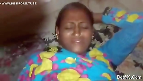 Exclusive- Desi Anju Bhabhi Hard Fucked By Deaver 2