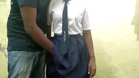 Indian XXX Videos (16798)