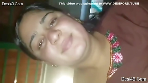 Exclusive- Desi Bhabhi Boob Pressing And Ridding Hubby Dick