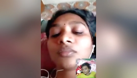 Today Exclusive- Sexy Look Desi Tamil Girl Showing Her Boobs On Video Call