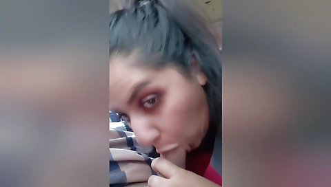 Today Exclusive- Super Sexy Look Nri Girl Gives Nice Blowjob On Car