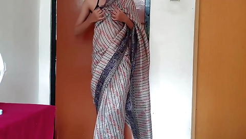 Sri Lankan School Teacher Fuck With Her Best Boy In The Class ටීචට හුකල ගත්තු සැප