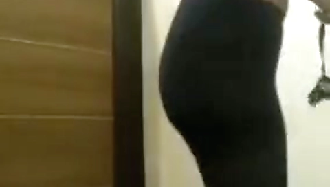 Hot Look Desi Girl Showing Her Boobs And Pussy