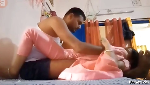 Exclusive- Desi Deaver Bhabhi Romance And Fucked Live Show