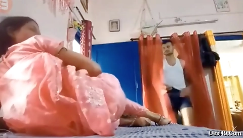Exclusive- Desi Deaver Bhabhi Romance And Fucked Live Show