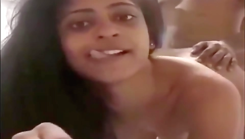 Sri Lankan කපල් එක Room ගිහින් ( 1)