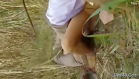 Exclusive- Hot Look Desi Randi Bhabhi Out Door Sex With 2 Customer