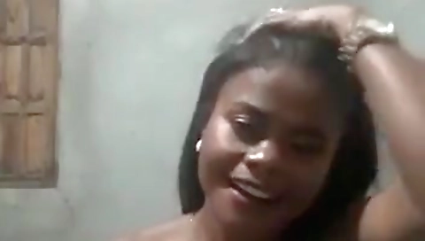 Exclusive- Horny Nri Girl Nude Selfie