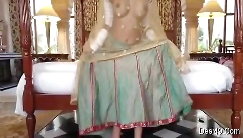 Poonam Pandey - Exclusive Showing Her Boobs While Dancing