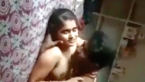 Desi Bhabhi Hard Fucked By Deaver While Hubby Not In Home