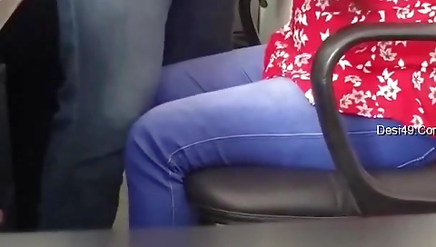 Today Exclusive- Lankan Girl Blowjob In Office