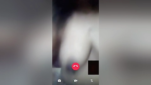 Today Exclusive- Mallu Bhabhi Showing Her Boobs 1