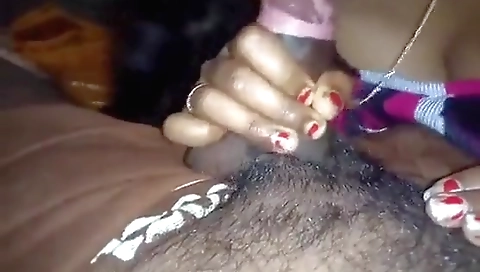 Today Exclusive- Sexy Desi Boudi Sucking Hubby Dick