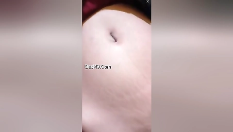 Today Exclusive- Desi Bhabhi Showing Her Boobs And Pussy