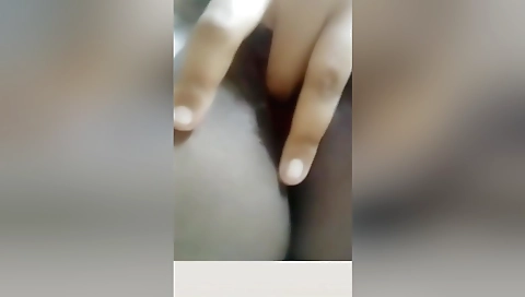 Today Exclusive- Desi Girl Showing Her Nude Body