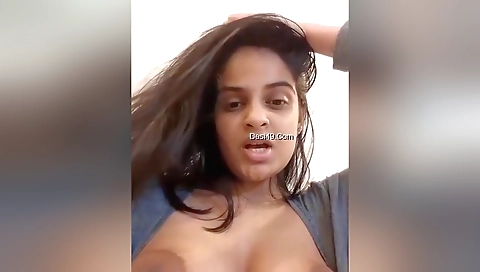 Today Exclusive- Most Demanded Girl Showing Her Boobs And Pussy 7
