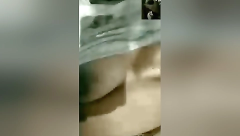 Today Exclusive- Desi Girl Showing Her Boobs
