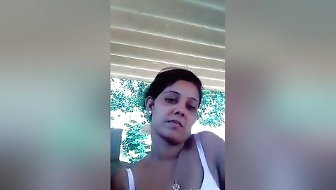 Today Exclusive- Village Girl Showing Her Boobs And Pussy