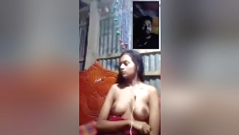 Today Exclusive- Cute Bangla Girl Showing Her Boobs