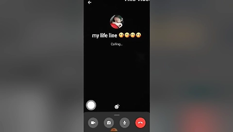 Today Exclusive-shy Desi Girl Showing Her Boobs On Video Call 2