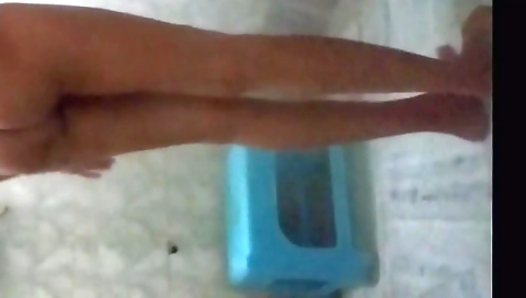 Indian Bhabhi Ki Nahati Hui Chupke Se Bnai Video