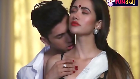 Sexy Bhabhi Hot Lip Kiss And Hot Expression