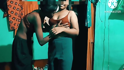 Desi Bhabhi Romances With Her Naughty Devar In The Sexy Night (hindi Audio)