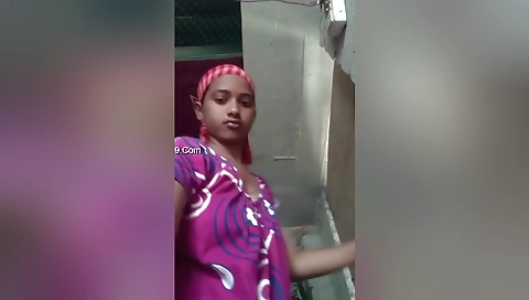 Today Exclusive -desi Chick Changing Cloths