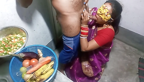 Morning Kitchen Fucking In Standing Doggy - Bhabhi Ko Kitchen Me Choda With Devar Bhabhi And Morning Sex