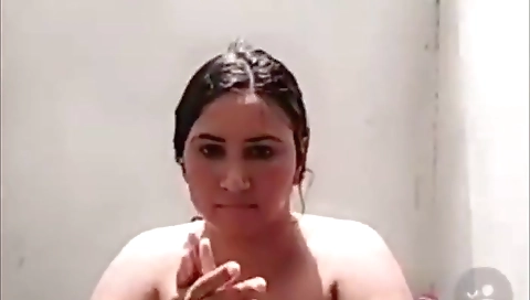 Busty Milf Aunty Pakistani Nude Selfie Mms