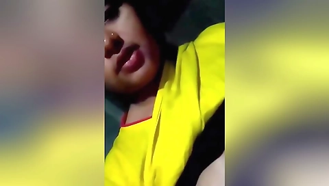 Sexy Desi Girl Shows Her Boobs And Wet Pussy