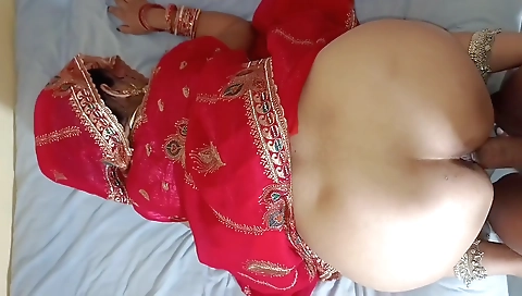 Hindi Sex In Newly Love Marriage Couple Romance And Fucked In Video