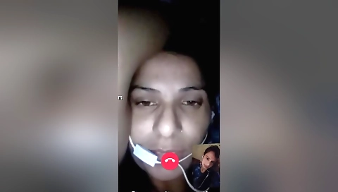 Today Exclusive- Sexy Bihari Girl Showing Her Boobs On Video Call 5